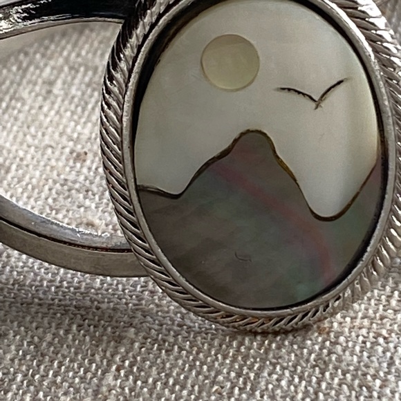 🌴Mother of Pearl Inlay Landscape Clamper Bracelet - Picture 3 of 5